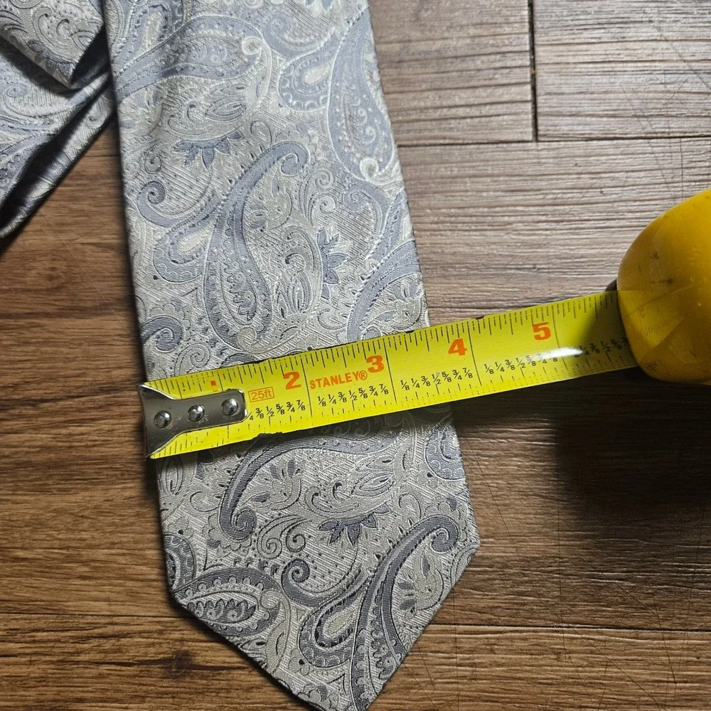 Ermenegildo Zegna Mens‎ Silk Tie Silver Paisley Jacquard Italy Quiet Luxury